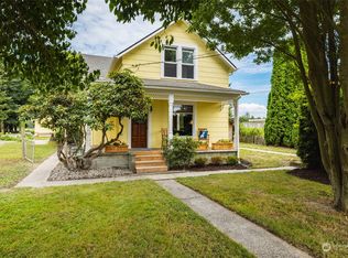 8747 Ershig Rd, Bow, WA 98232