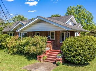 201 Valdese Dr, Morganton, NC 28655