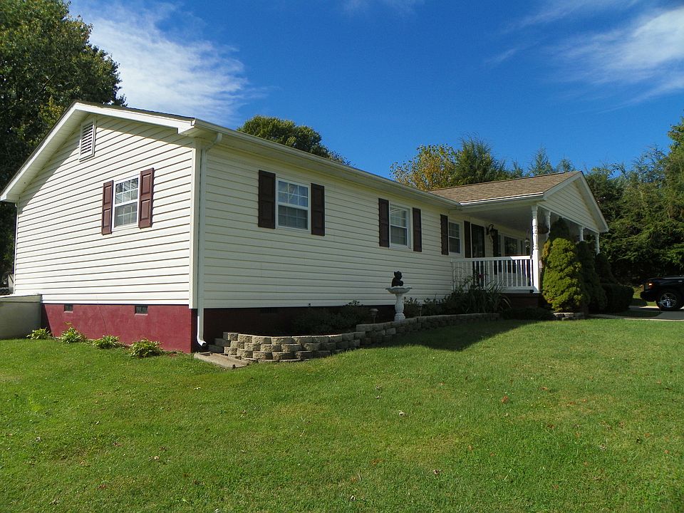 2nd image of 569 Robin Cir