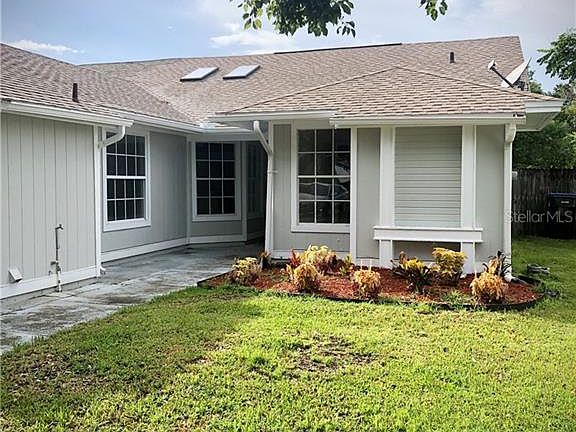 3rd image of 7933 Merrimac Cove Dr