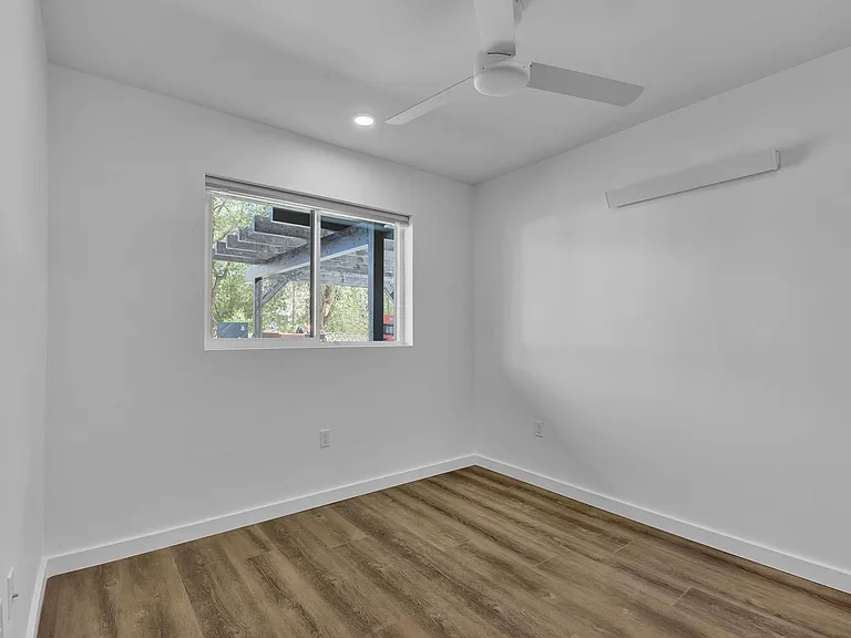 Saddle Lofts Apartments — Photo 14