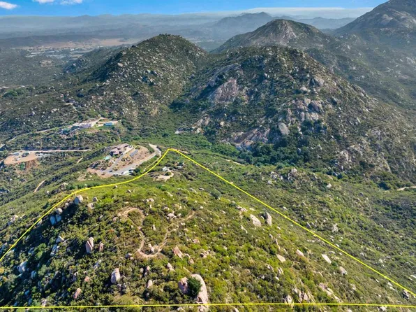 13795 Pata Ranch Rd, Lakeside, CA 92040