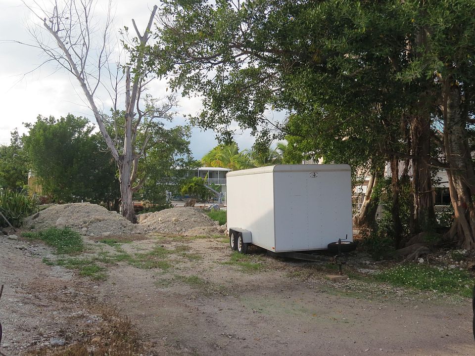 2nd image of 155 Tequesta St