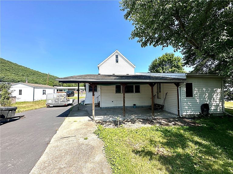 Listing photo 5
