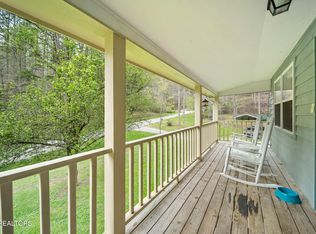 1307 Ash Dr, Sevierville, TN 37876