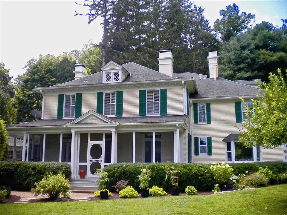 1st image of 240 Frenchs Hill Dr