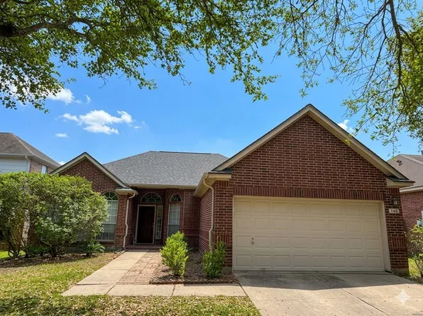 146 Chandler Ct, Sugar Land, TX 77479