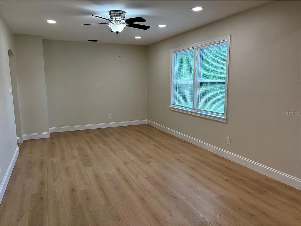 2 bed, 1.0 bath, 968 sqft, $2,400 — Photo 4
