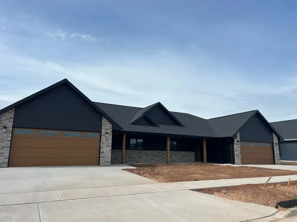 421 Founders Way, Little Chute, WI 54140