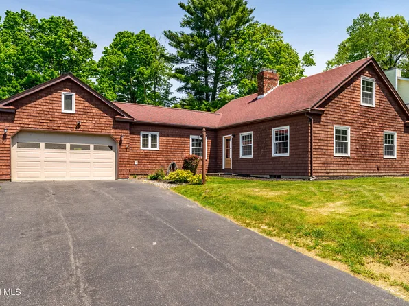 2704 Apple Tree Lane, Castleton On Hudson, NY 12033
