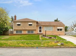 712 Pilgrim Plz, Cape May, NJ 08204
