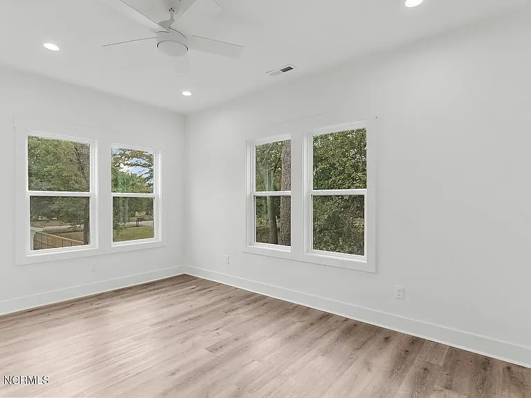 4213 Spirea Dr #C — Photo 19