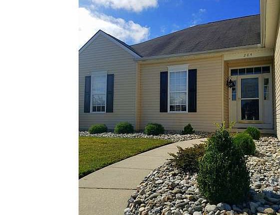 3rd image of 204 Horseshoe Dr