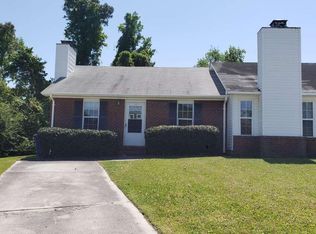 122 Creekview Dr, Jacksonville, NC 28540