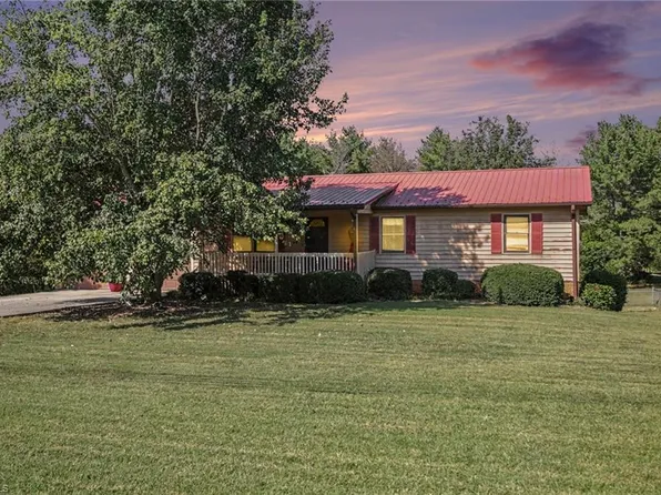 2136 Swicegood Rd, Linwood, NC 27299