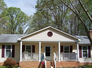 2383 Sizer Rd, Beaverdam, VA 23015