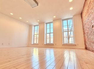 136 N 3rd St #3, Philadelphia, PA 19106