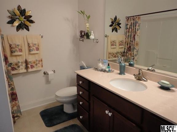 4th image of 824D Wynnshire Dr