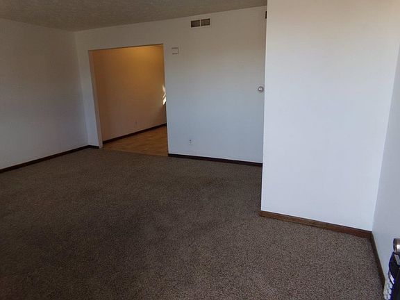 2nd image of 2420 W 18th St