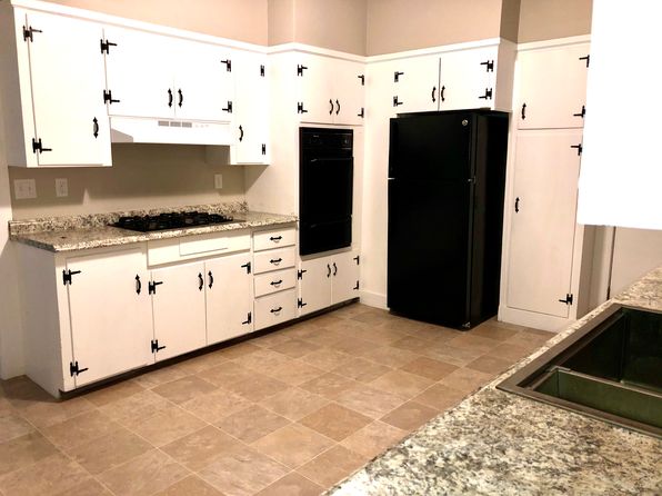 8 Middlesex St APT 3