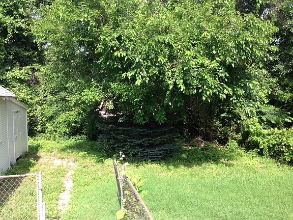2nd image of 3014 N 31st St