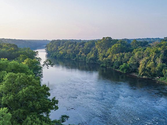 5th image of 680 Jasmine Rd