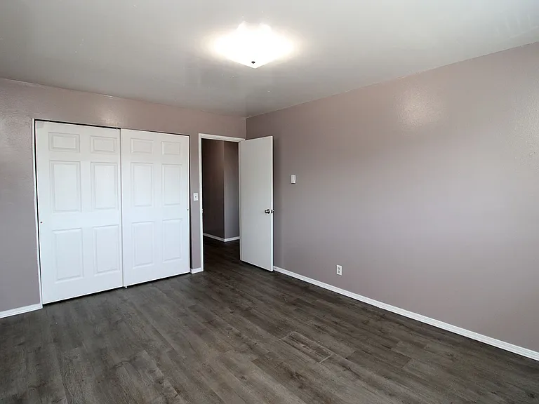 1120 SE Baseline St #1-4 — Photo 16