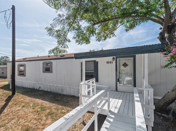 1321 Phoenix Ct, Granbury, TX 76048