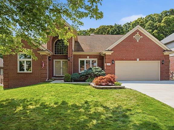 2nd image of 2189 Clinton View Cir