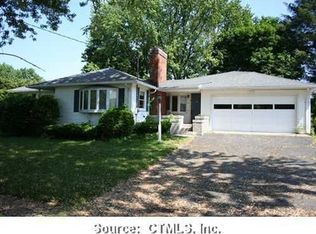 15 Reed St, Agawam, MA 01001