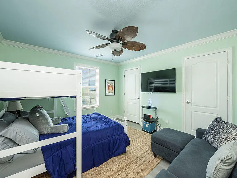 59 Palm Dr — Photo 18