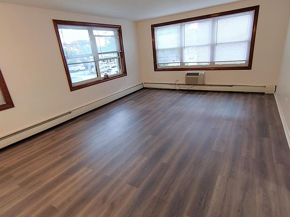 2nd image of 8820 Bronx Ave APT 101