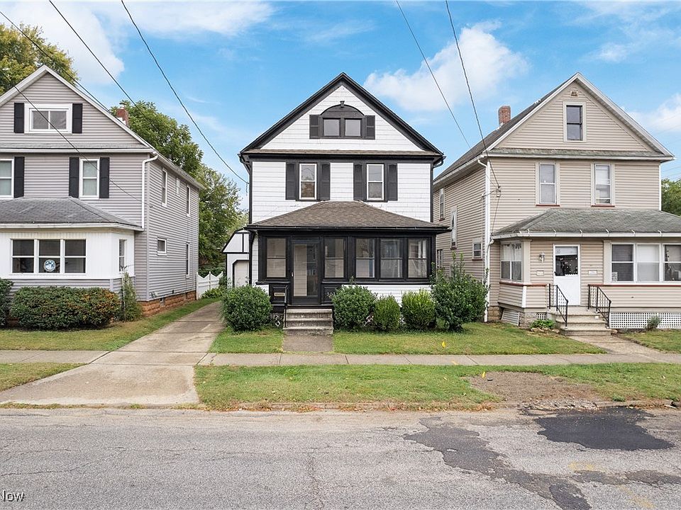 1st image of 303 5th St NW