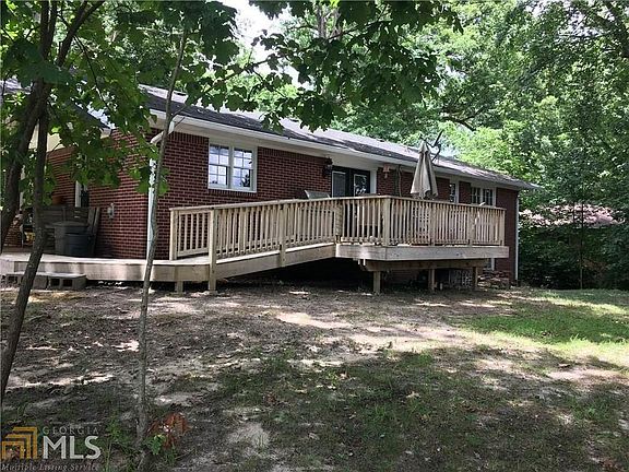 4th image of 479 Dogwood Dr