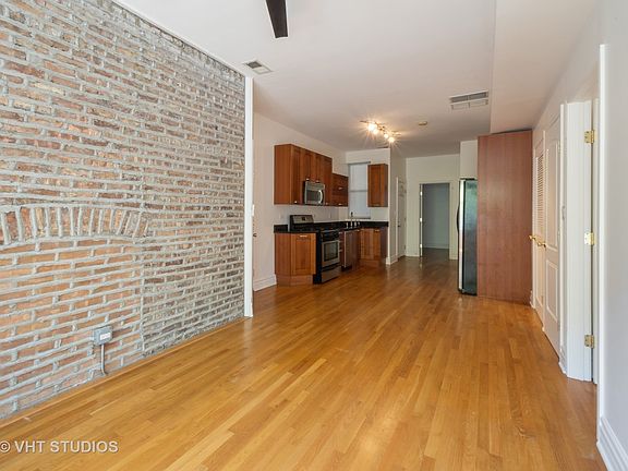 5th image of 1352 W Bryn Mawr Ave APT 1