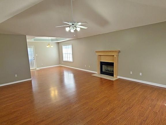 3rd image of 3732 Cross Creek Cir
