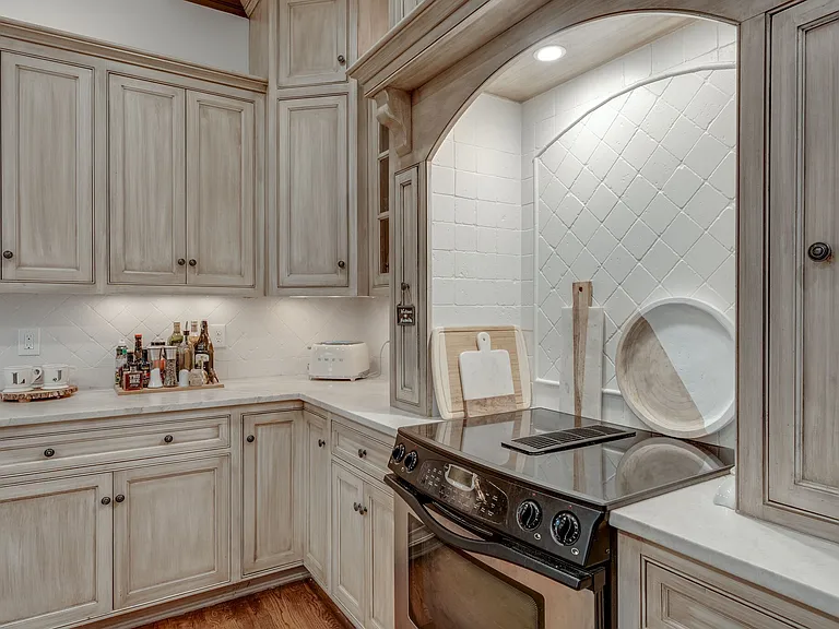 55 Whitworth Blvd — Photo 11