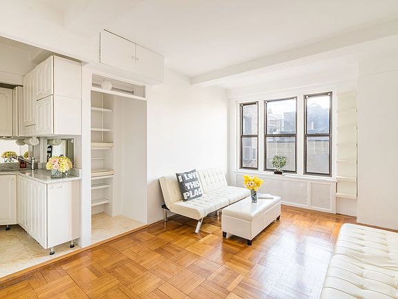 2nd image of 225 Central Park N APT 619