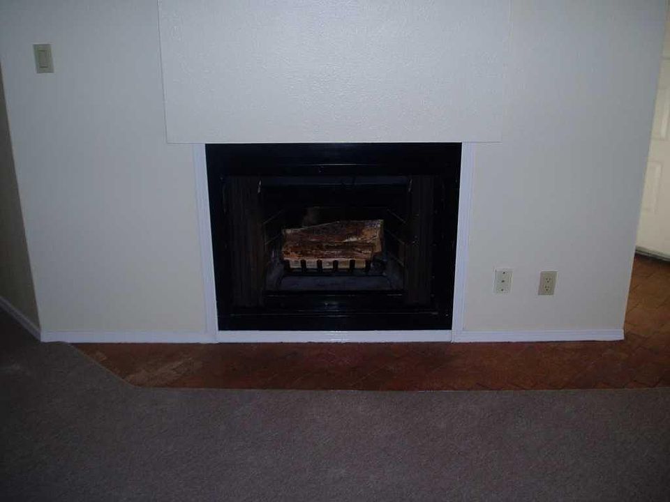 1st image of 5337 Heritage Way NE #C