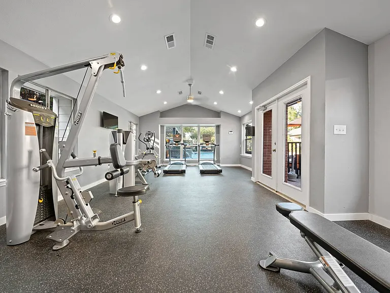 Somerset Apartments — Photo 13