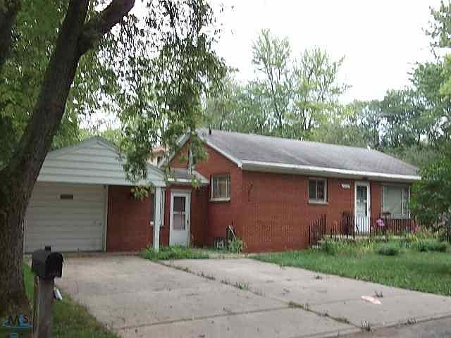 1st image of 4204 Hillcrest Cir