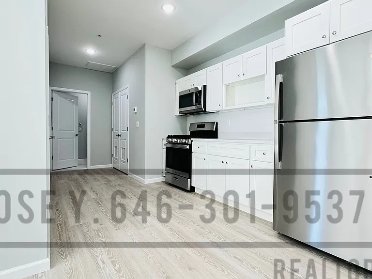 115-117 Hamilton Ave #197 — Photo 3