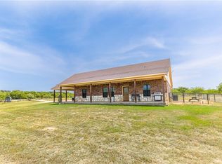 471 Crooked Creek Rd, Jacksboro, TX 76458