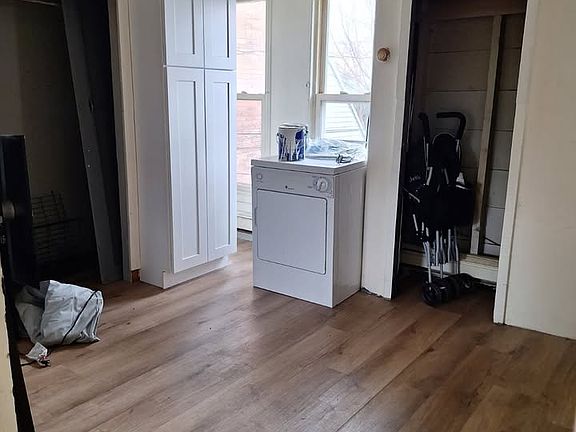 2nd image of 29 Johnston Ave Unit 2