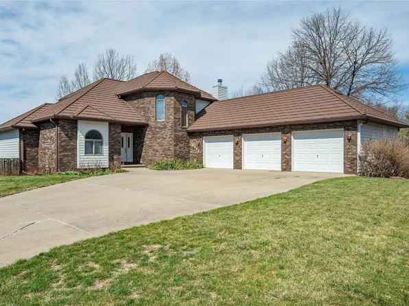 4514 47th St, Des Moines, IA 50310