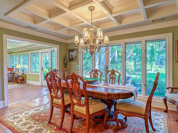 5th image of 52 Barony Cir