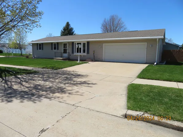 632 Cobblestone Ln, Kimberly, WI 54136