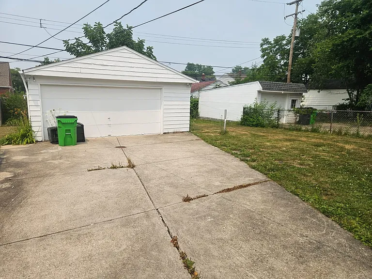 4229 Wilmington Rd — Photo 2