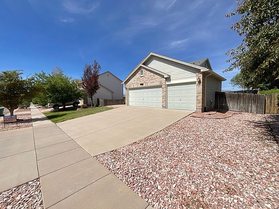 3rd image of 6112 Chivalry Dr