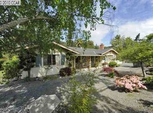 716 Moraga Rd, Moraga, CA 94556